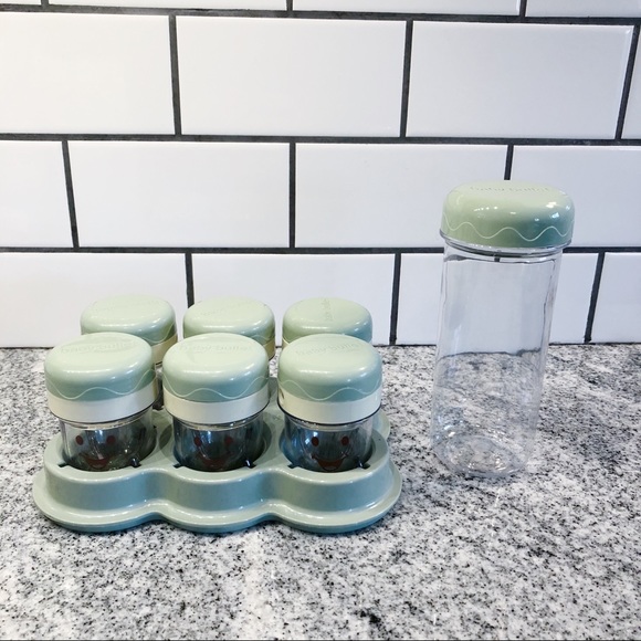 Baby Bullet 8-Piece Storage System - Picture 2 of 7